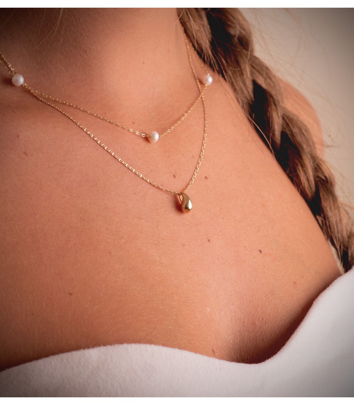 Colgante forma de Gota Oro 18K. Joyas y gargantillas para mujer. Joyería online Alda.