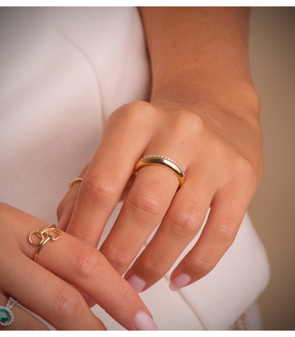 Bague en or jaune avec zircones, modèle Karina pour femme | Bijoux online