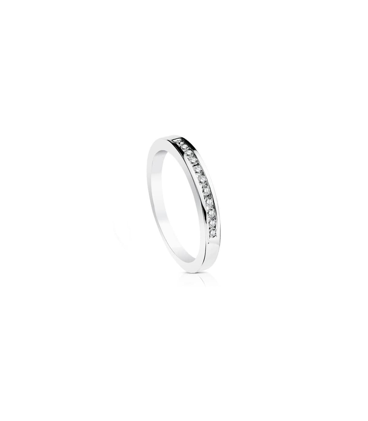 Anillo de compromiso modelo Aida en oro 18 kilates con diamantes. Anillo de boda para novia.