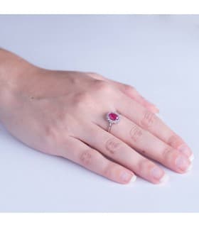 Halo-Verlobungsring mit Rubin und Zirkonia 19305 | Weißgoldringe für Damen
