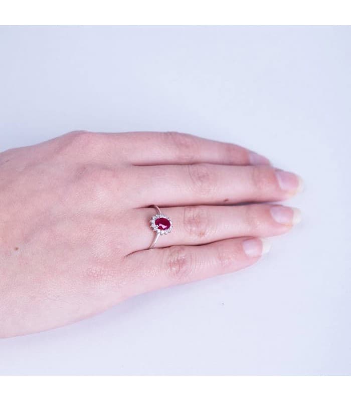 Diamantring mit Rubin Jasmin Weißgold 750