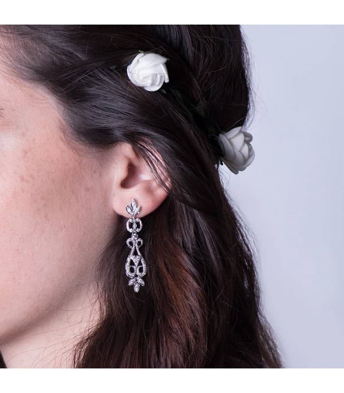 Pendientes Vintage de boda en oro. Tallados con circonitas.