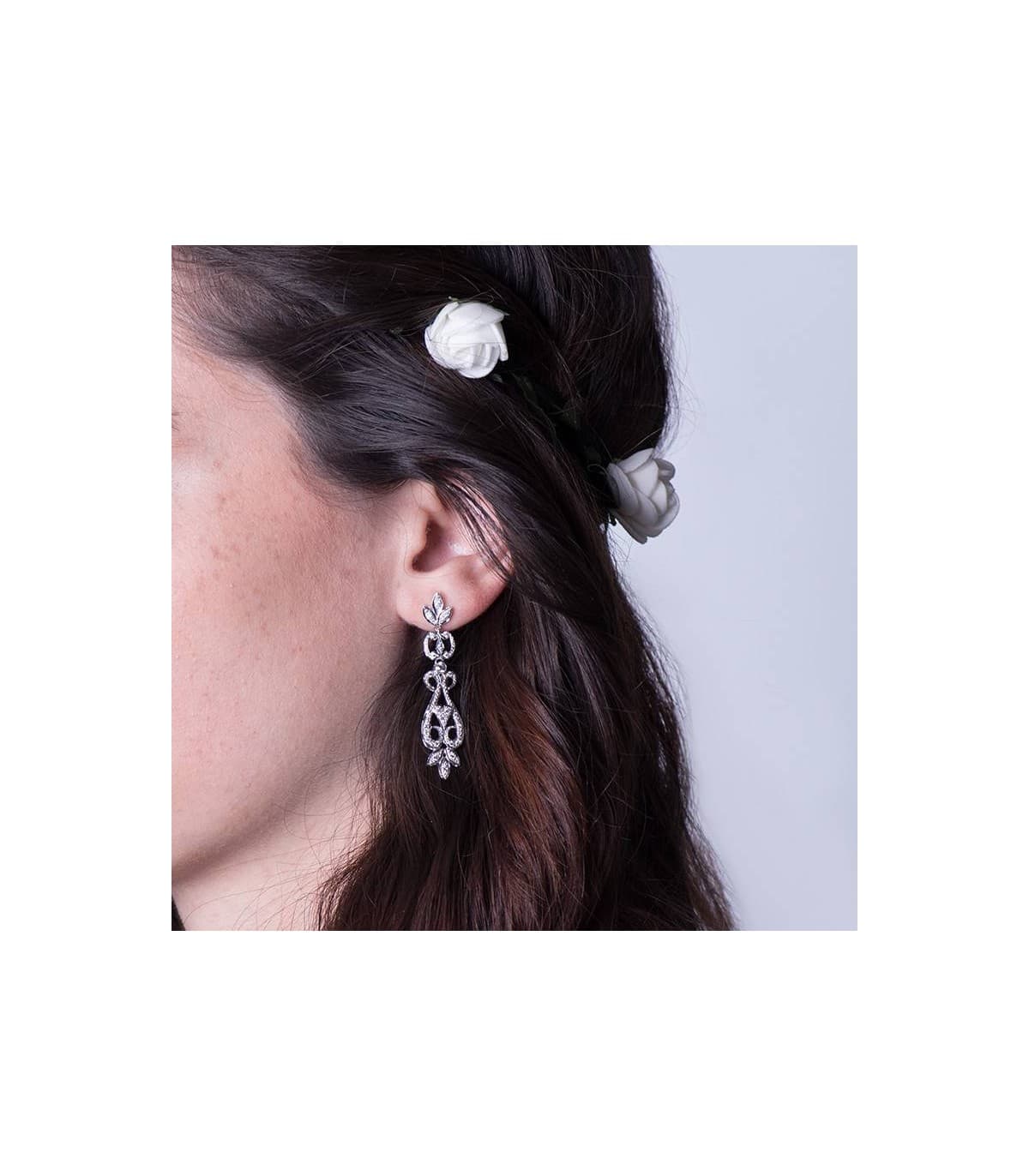 Pendientes Vintage de boda en oro. Tallados con circonitas.
