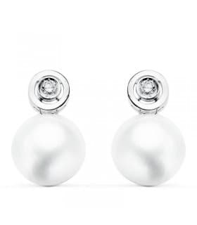 Pendientes de novia Oro Blanco 18 Kilates con Perlas Japonesas. Cierre Omega.