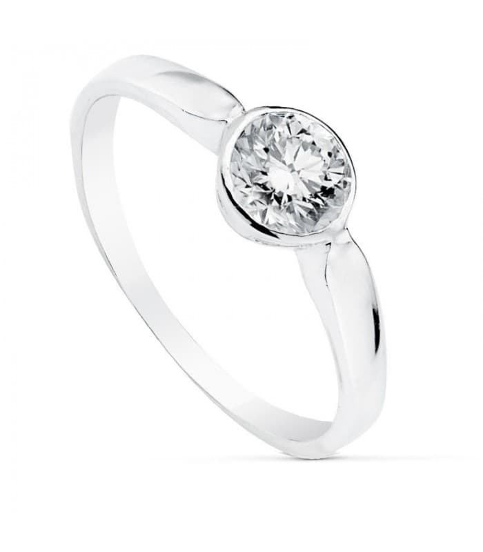 Anello con punto luce Cassandra 18 Kt, ideale da donna da proposta di matrimonio