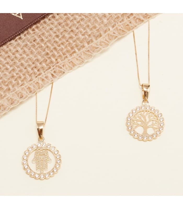 Collar Mano de Fátima 16 mm Cadena fina veneciana elegante. Colgante moderno Amuleto Hamsa Oro 18 Kilates mal de ojo