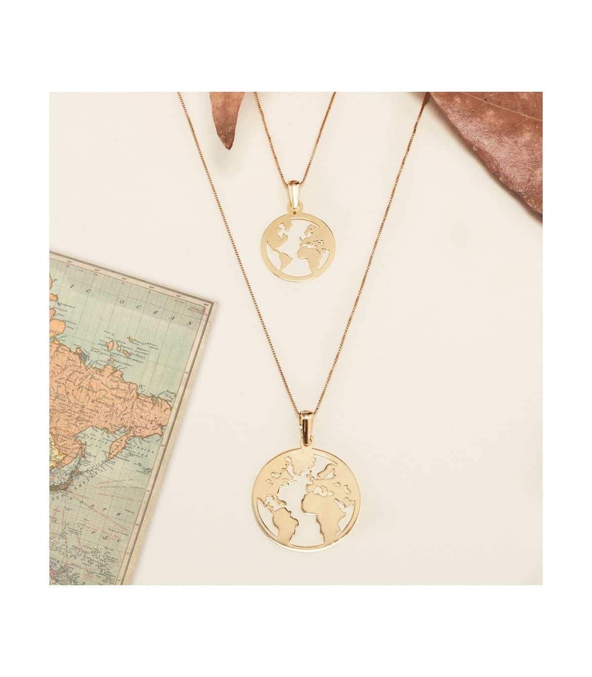 Colgante grande Flat World Oro Amarillo 18K 20 mm - Mapamundi Brillo collar bola del mundo moderno tendencias mujer joyas