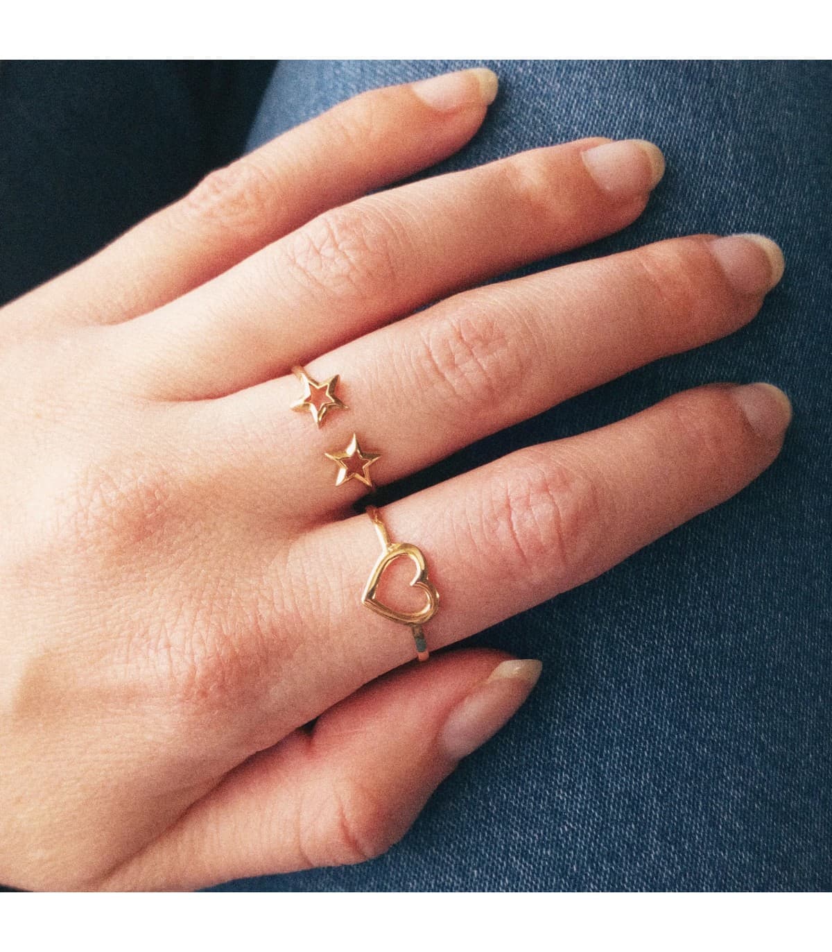 Anillo abierto moderno sortija de mujer estrellas Oro Amarillo 18K estrellitas