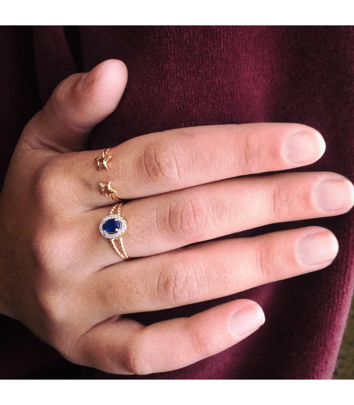 Sortija mujer Oro Amarillo 18K Orión Piedra Azul anillo bolitas