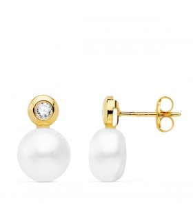 Ohrringe aus 18K Gelbgold mit Süßwasserperle 8 mm & Zirkonia – Perlenohrringe für Damen IDOIA