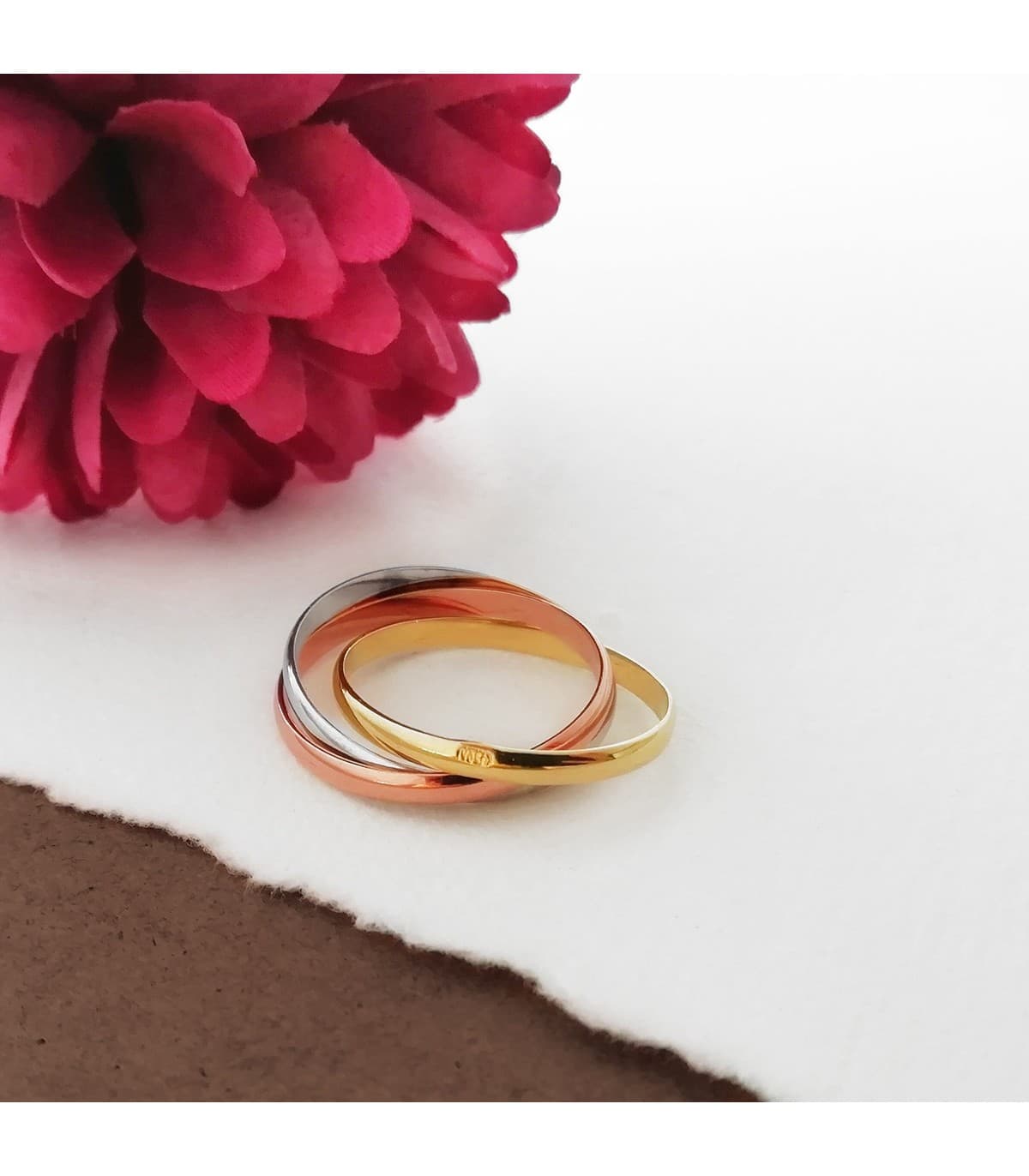 Alianza matrimonio Dozza 2mm Oro tricolor. Anillo boda 18 kilates. Compra online.