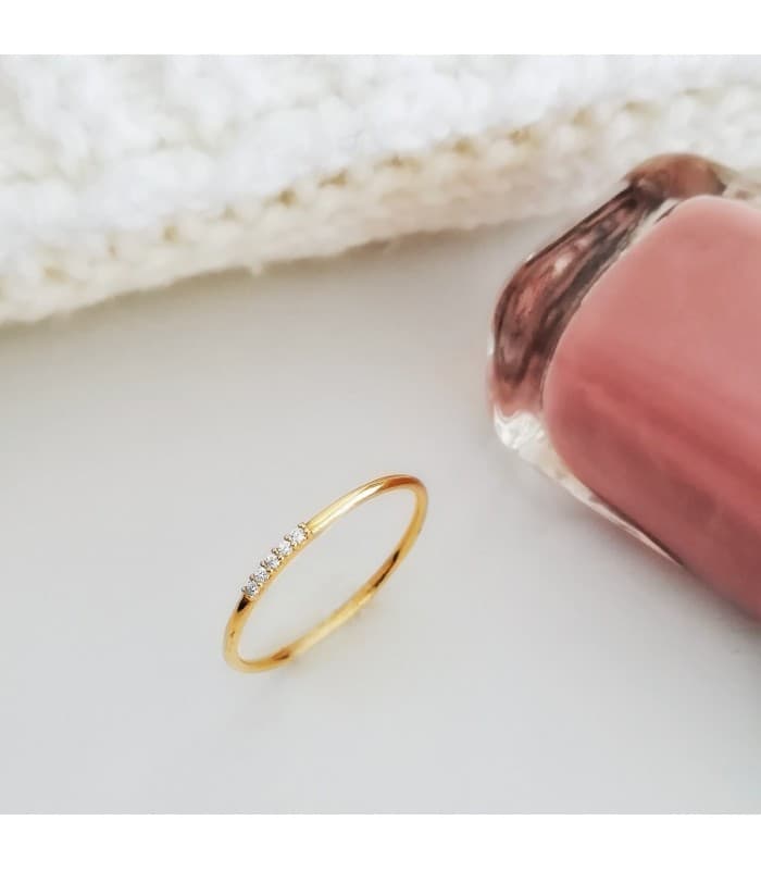 Sortija de mujer con diamantes. Sortija en oro amarillo 18 kilates. Compra online.