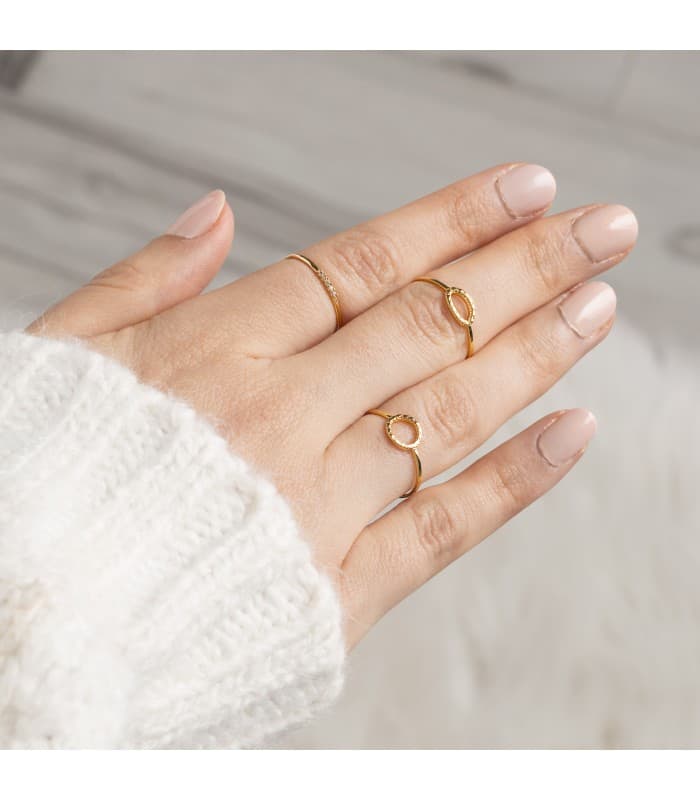 Anillos de oro amarillo para mujer. Anillos con diamantes. Joyería online, Alda Joyeros.